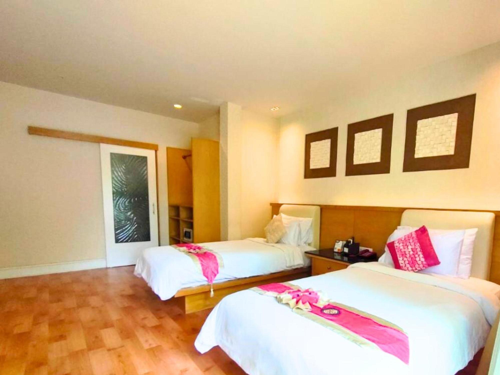 Vartika Resovilla Kuiburi Beach Resort&Villas Kui Buri Exterior foto